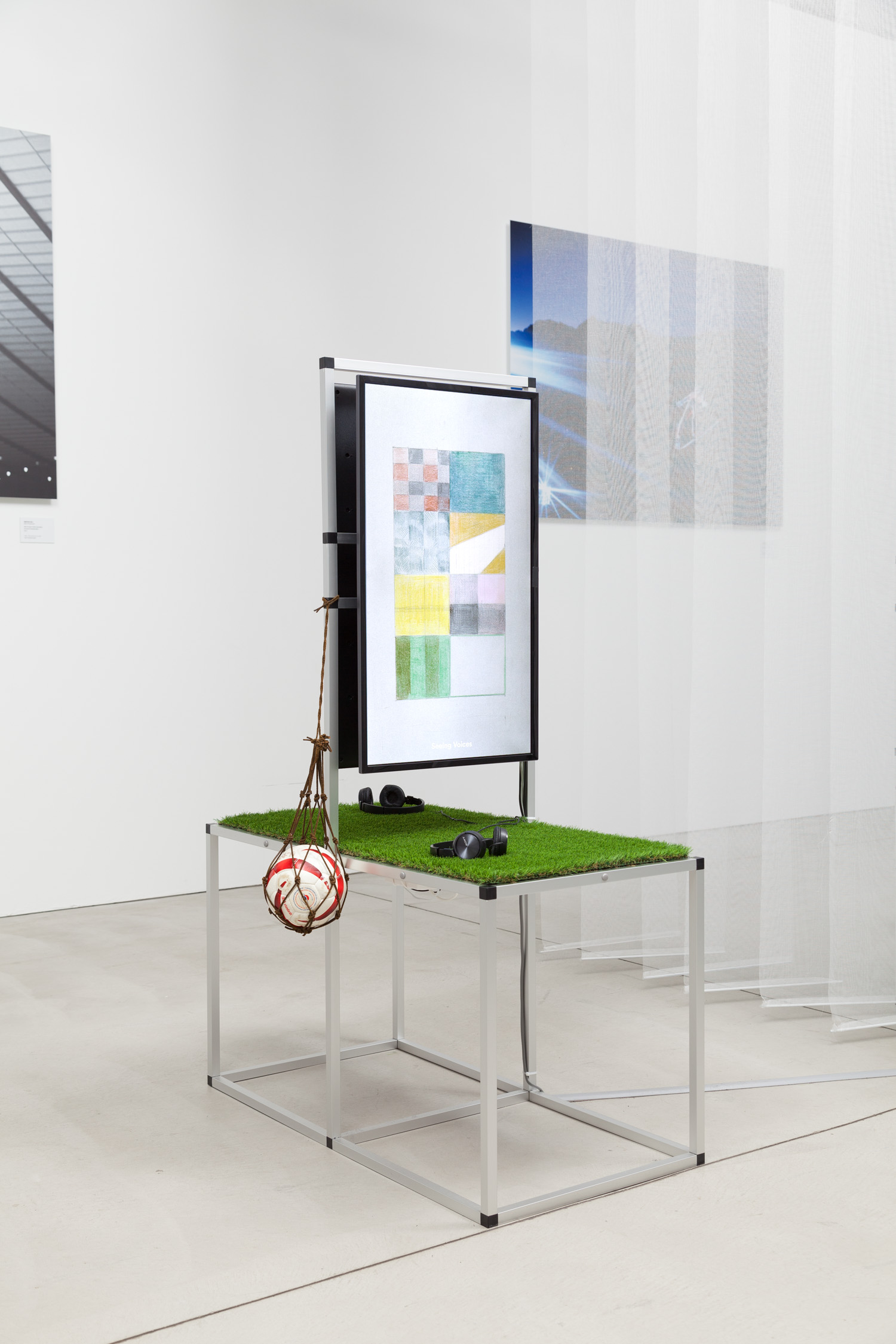 SeeingVoices_InstallationView_20170531_314-Edit.psd_w1500px_72ppi_q80_s-rgb_v01