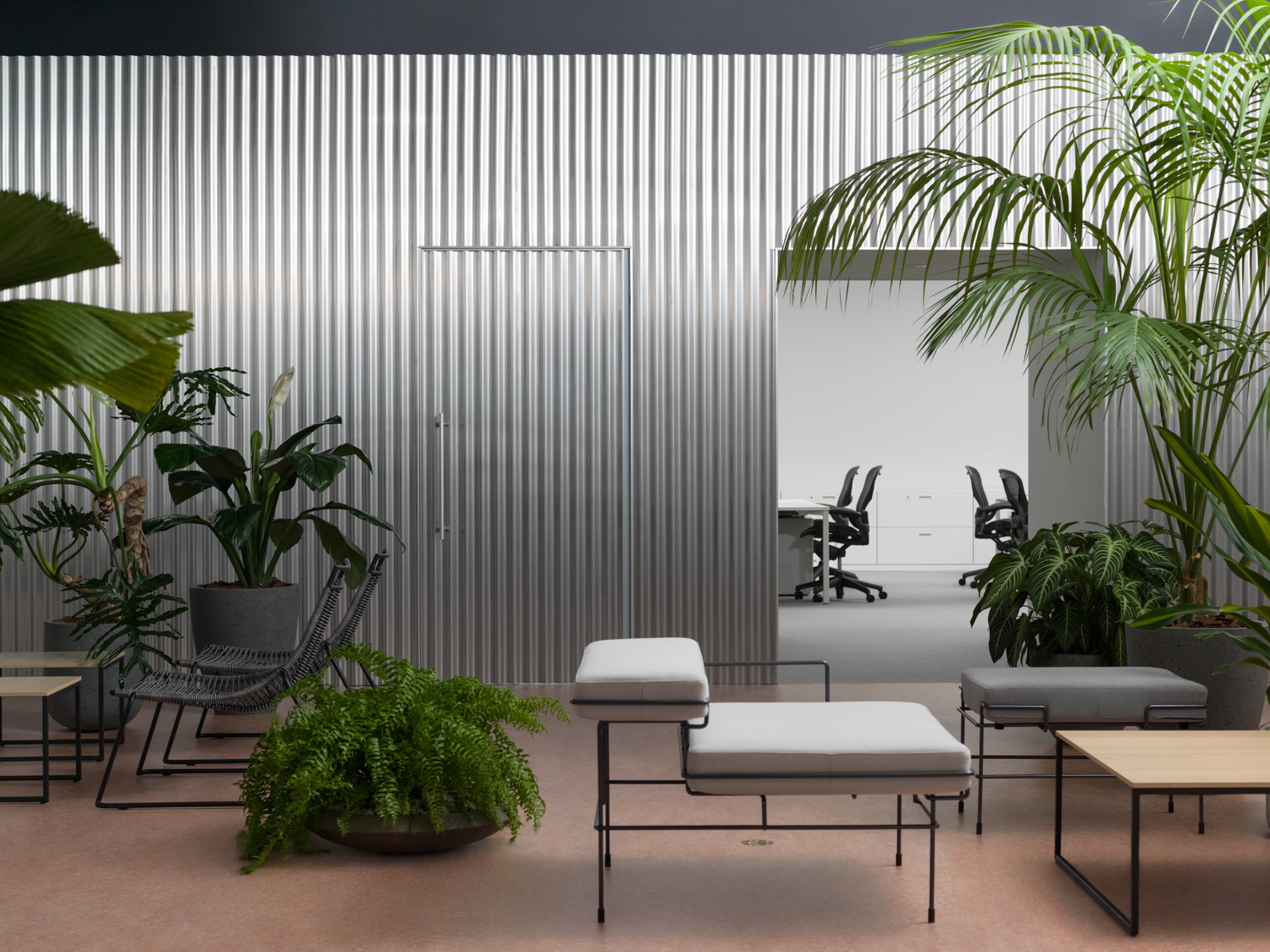 office-with-a-patio_20180520_180-Edit-2_180622_fin_w1500px_72ppi_q80_s-rgb_v03